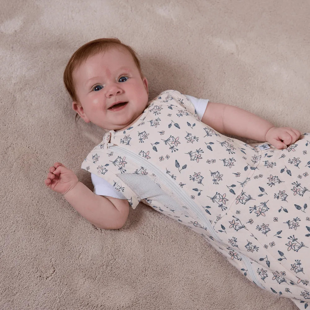 Swaddle to Sleep Bag 2.5 Tog - 0-4M All Seasons